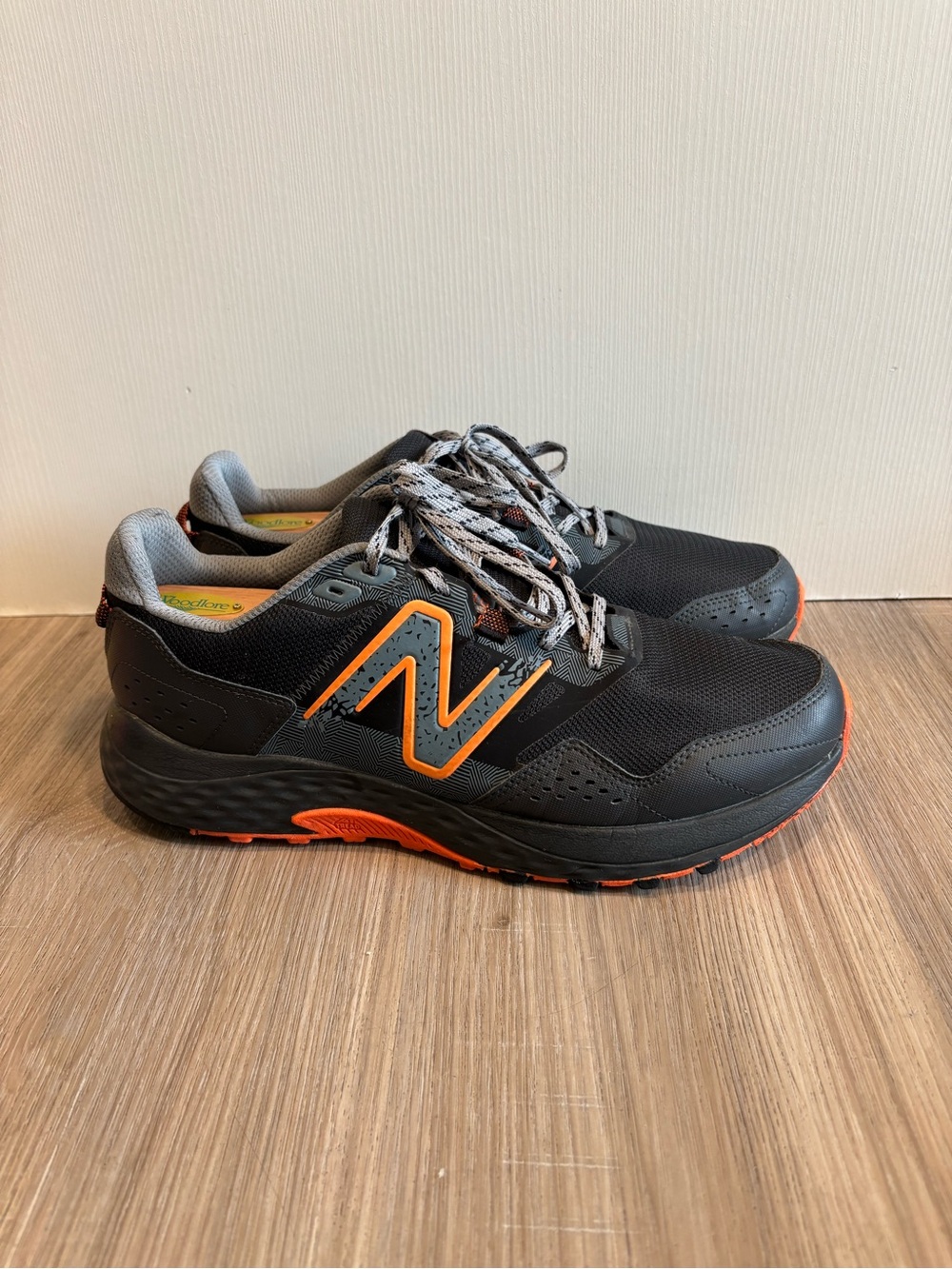 New Balance 410 MT410LO8 Men's 12  Trail Running Shoes Black Gray Orange 4E Mesh